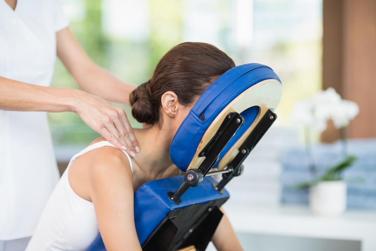 Bigtoe Yoga  Table Massage vs. Chair Massage: Exploring the Key  Differences and Benefits